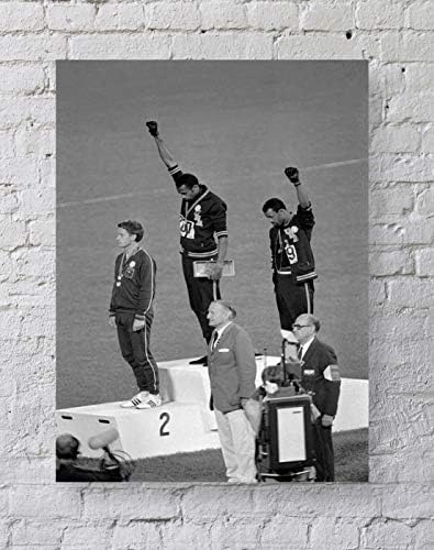 Олимпийски игри 1968 в Меймейзе Черен Плакат с Силово Поздрав Стандартен размер | 18 инча до 24 инча | Черни